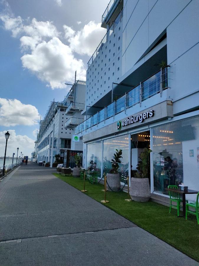 Princes Wharf Grace Apartments โอ๊คแลนด์ ภายนอก รูปภาพ
